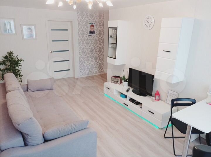 3-к. квартира, 57,1 м², 2/5 эт.