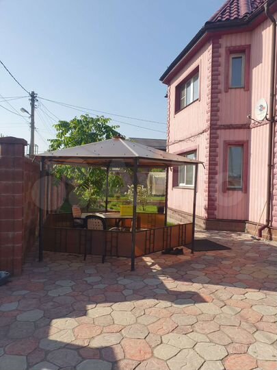 Коттедж 200 м² на участке 8,5 сот.