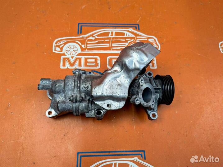 Помпа w204 C-class 274.910
