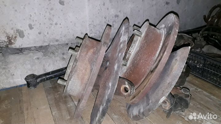 Поворотные кулаки Нива 4х4,ваз 21213