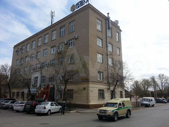 Здание 2230 м²+земля 21 сотка