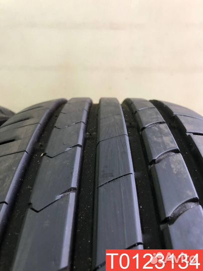 Kumho Ecsta HS51 215/50 R17 91W