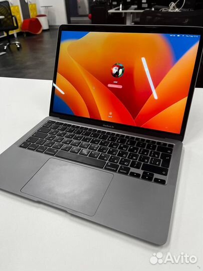 MacBook Air 2020 M1 8/256gb