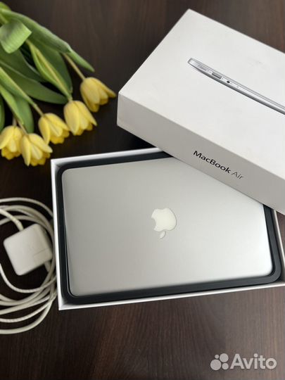 MacBook Air 11 (2012), 64Гб, Core i5