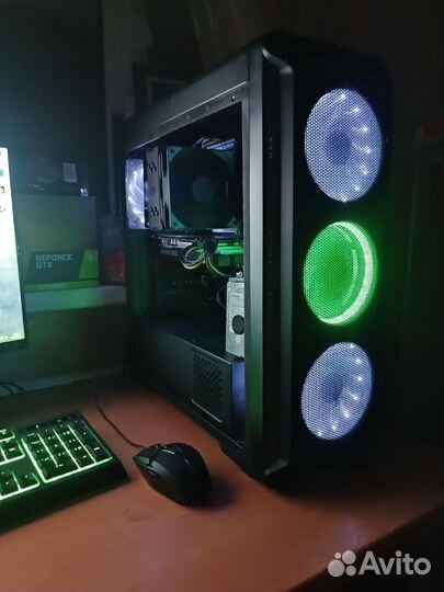 Intel core i5 11400F/16Gb/700W