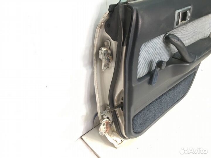 Дверь задняя правая Toyota Vista SV21 3SGE 1989