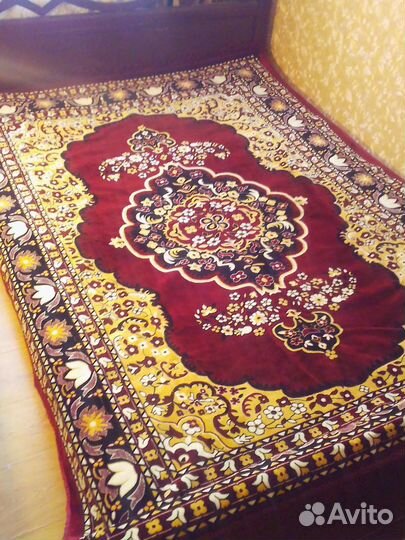 Дивандек гдр + 2 покрывала на кресла, новый