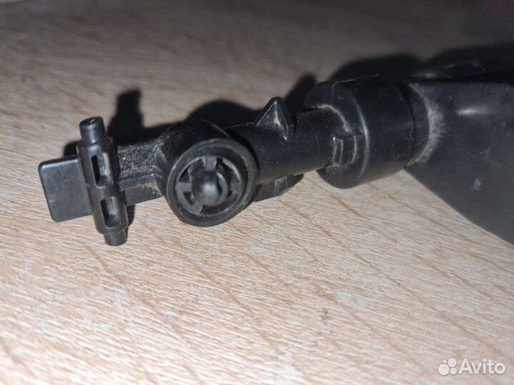 Форсунка омывателя фары левая Volvo C30 хэтчбек
