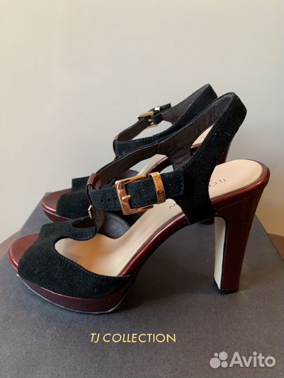 Босоножки женские