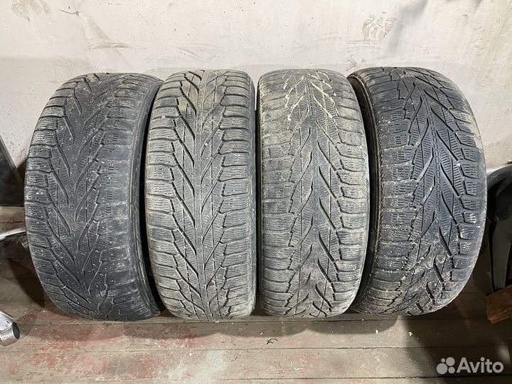 Nokian Tyres Hakkapeliitta R2 SUV 235/55 R18