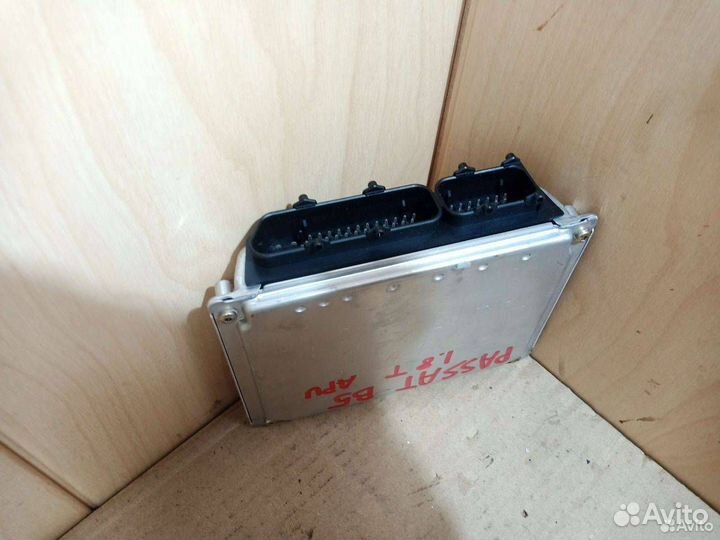 Блок управления Volkswagen Passat 8 D0 907 558 E