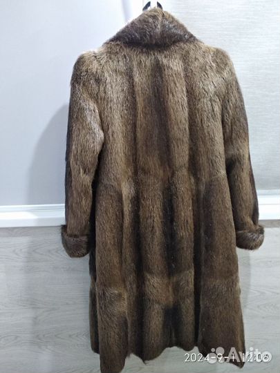 Шуба из нутрии, 52-54 размер, Б/у