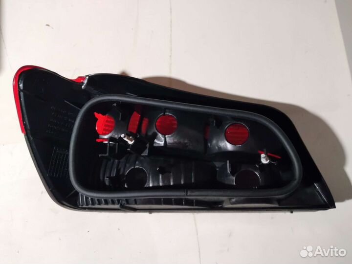 Фонарь задний правый peugeot 306