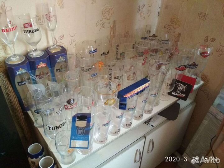 Коллекция пивных бокалов и кружек