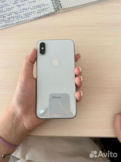 iPhone X, 64 ГБ