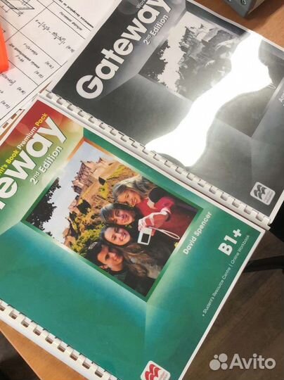 Продам Students book и Workbook Gateway 2nd ed