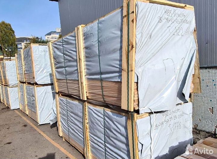 Площадка для лестниц Экстра 40x1000x3.0 Цельноламе