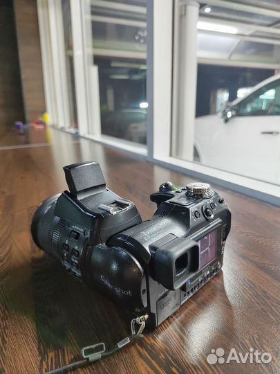 Sony CyberShot DSC-F828