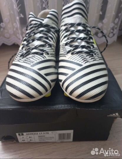 Футбольные бутсы adidas nemeziz 17.3