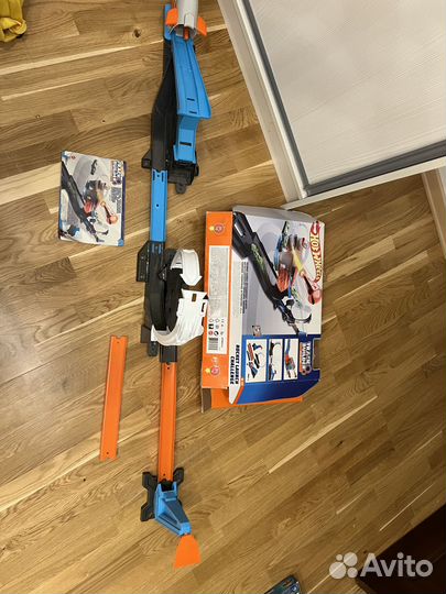Hot wheels track builder6-12