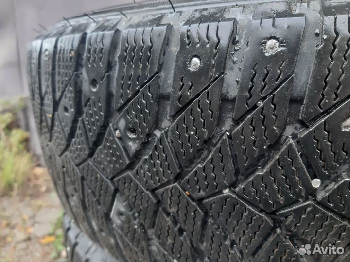Triangle IcelynX TI501 215/70 R16 104