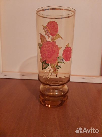 Ваза с розами