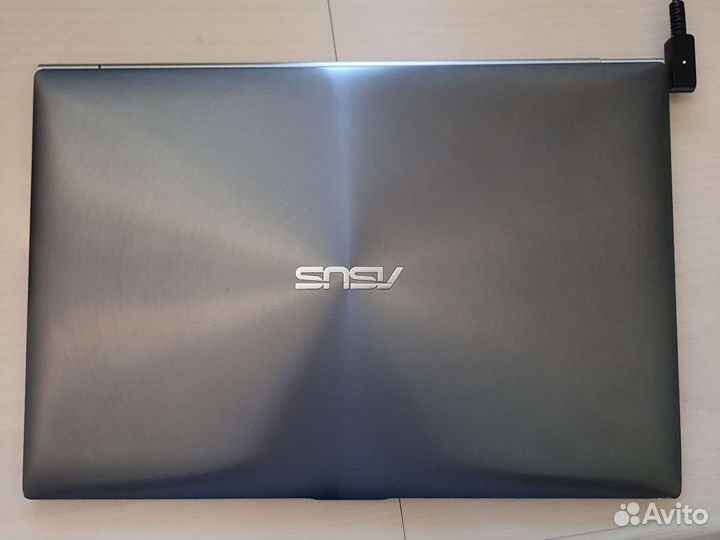 Asus ZenBook UX31A i7/SSD Состояние Нового Гаранти