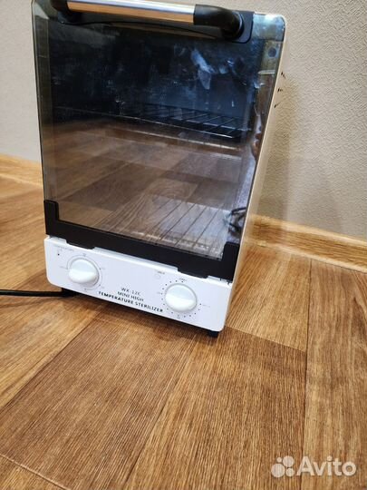 Сухожаровый шкаф для стерилизации инструментов