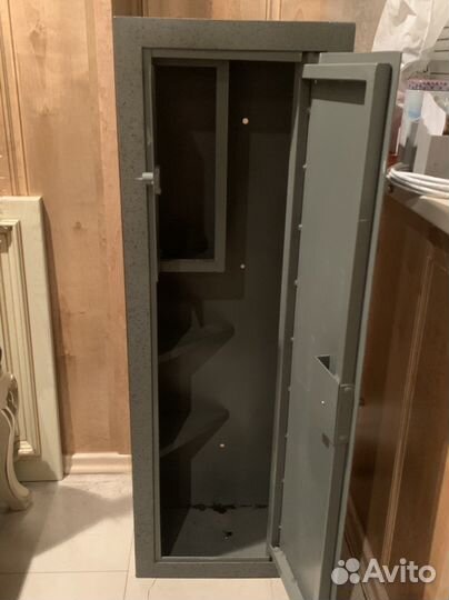 Продам сейф