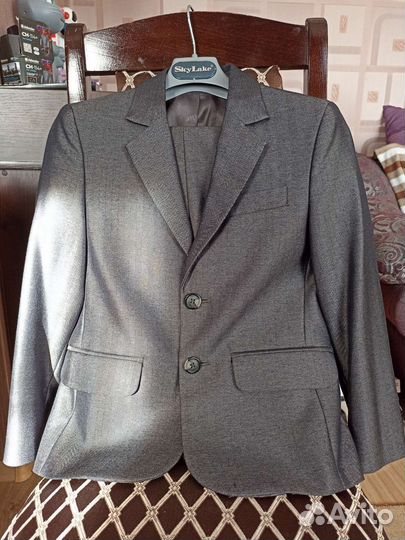 Школьный костюм серый фирмы Sky lake 124-126 см