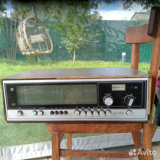 Ретро радиоприемник высшего класса Виктория 003