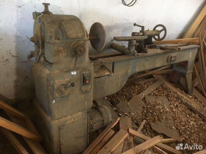 Токарный станок