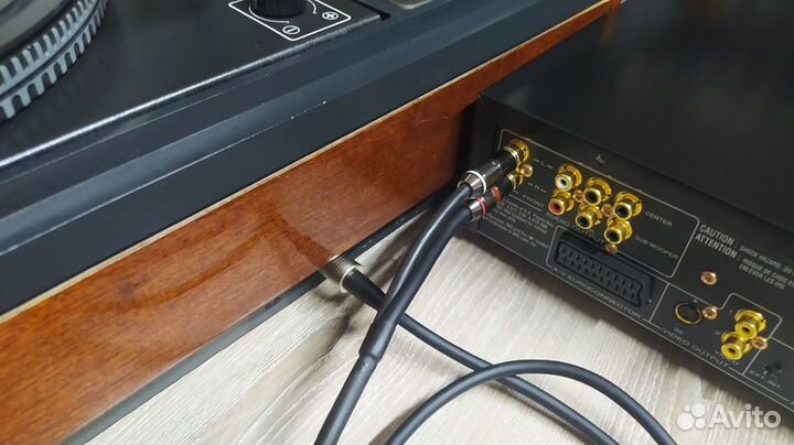 5Din-2RCA аудиокабель