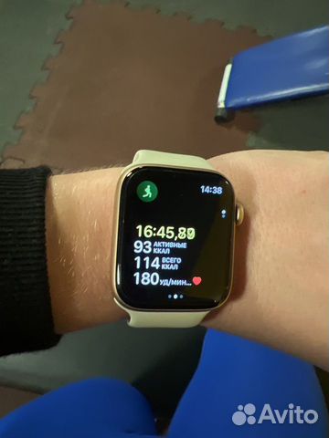 Часы apple watch 6 44 mm золотые