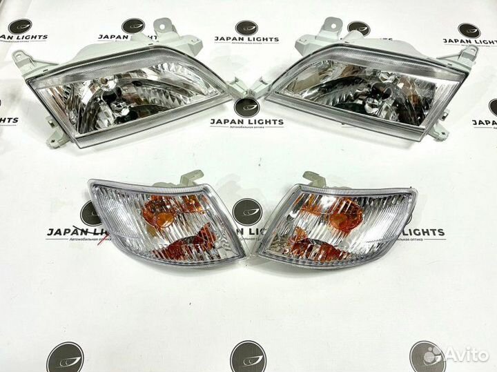 Фары хрустальные передние Toyota Corona Premio 210