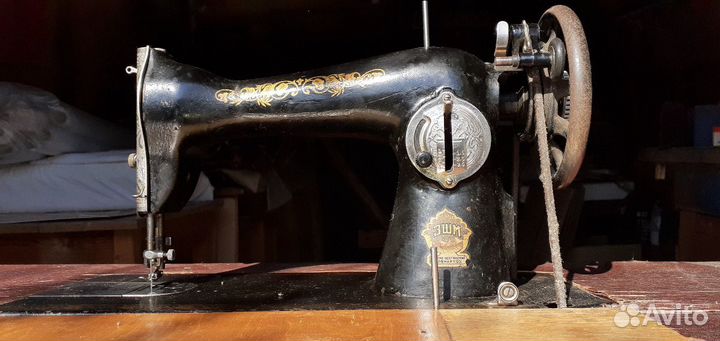 Швейная машина