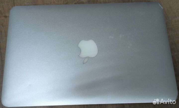 Apple MacBook Air 11 2010