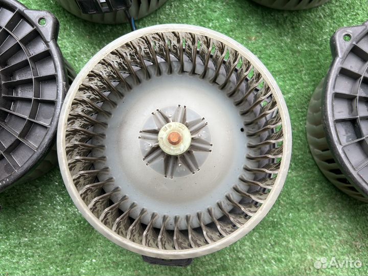 Моторчик печки toyota lexus Rx300 2727005090