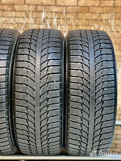 Triangle PL01 215/55 R17