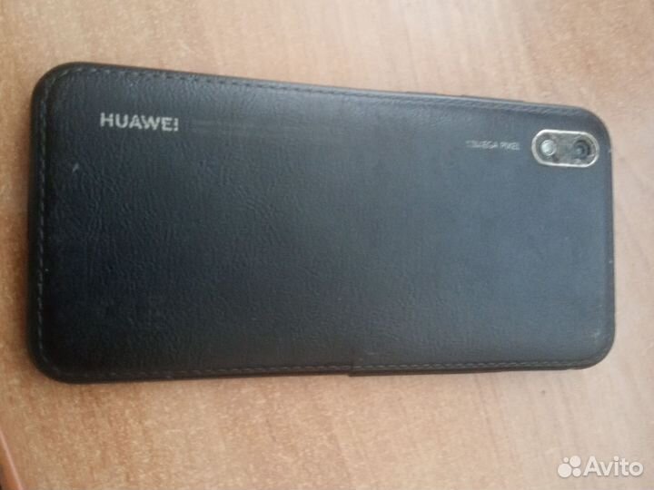 HUAWEI Y6 (2019), 2/32 ГБ