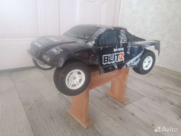 Радиоуправляемая модель HPI blitz