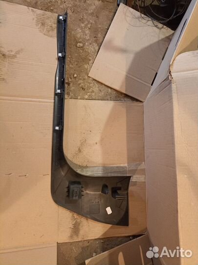 Обшивка передней стойки правой skoda fabia