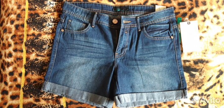 Шорты женские новые р.44