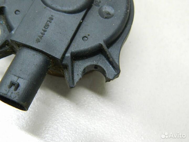 Датчик положения распредвала Mercedes-Benz C-Class