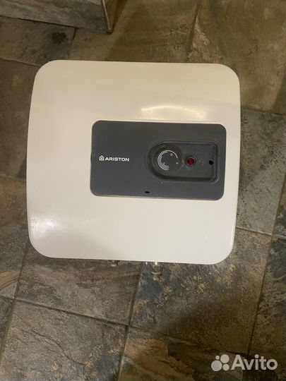 Водонагреватель ariston