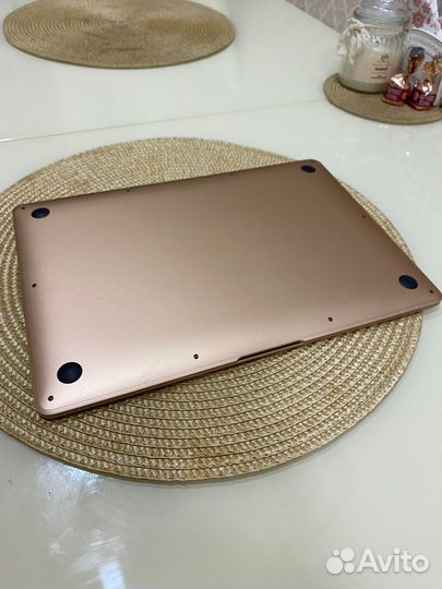 Macbook Air 13 2020, 8 GB/256