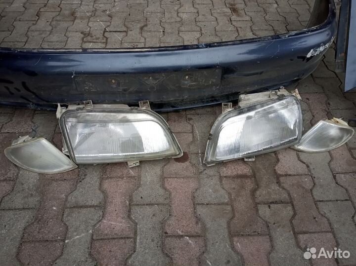 Фары Фольксваген Шаран 1999