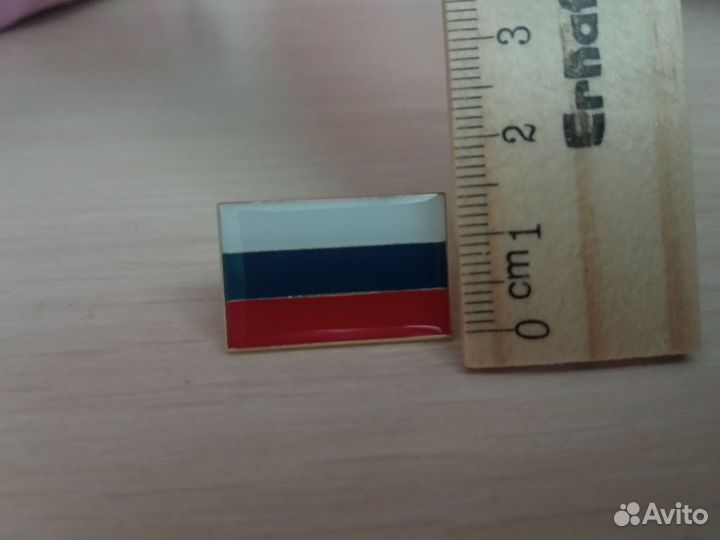 Значок Флаг России