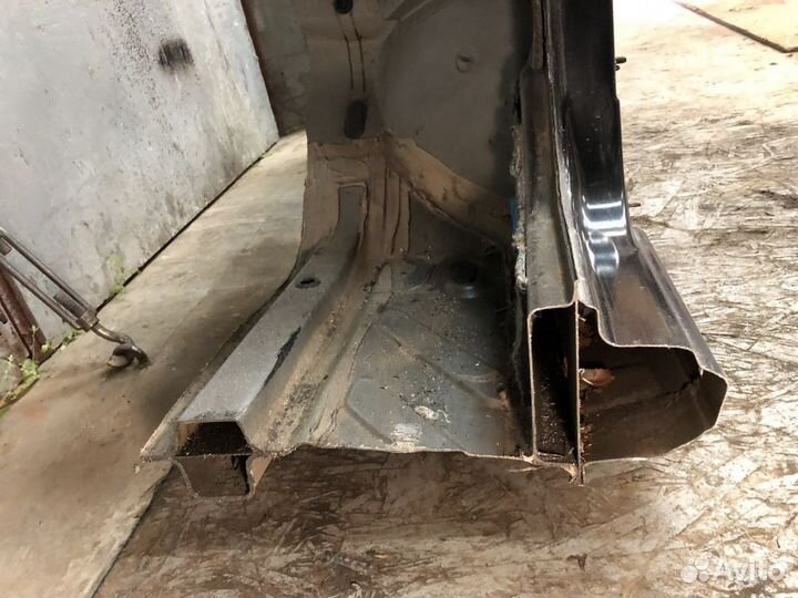 Четверть передняя правая Renault Duster