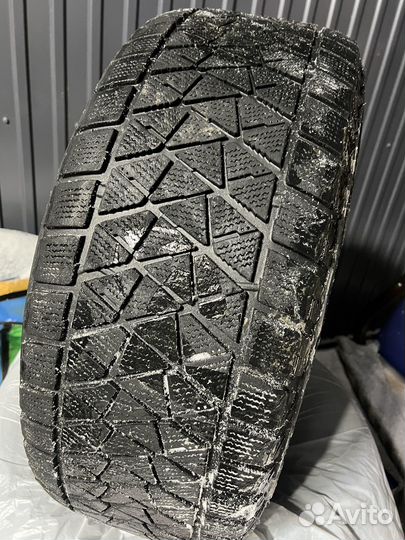 Bridgestone Blizzak Ice 285/60 R18